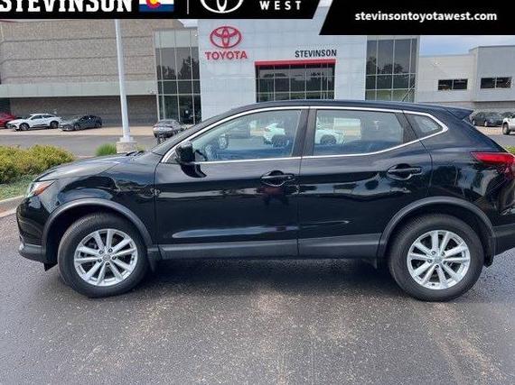 NISSAN ROGUE SPORT 2018 JN1BJ1CR8JW253414 image